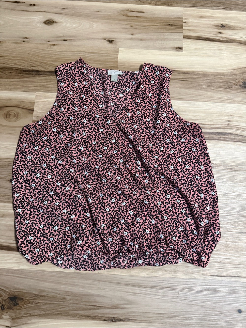 LOFT Coral Pink Floral-Print Sleeveless V-Neck Camisole